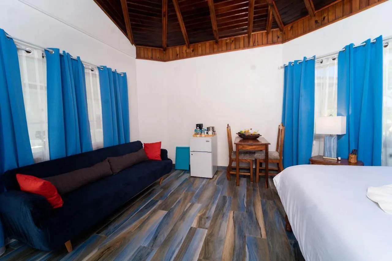 Hotel Blue Skies Beach Resort Negril