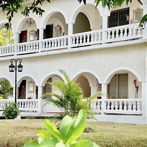 2* Hotel Summerset